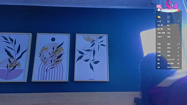 SarahMiler  online show from October 3, 11:51 am