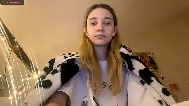 DanaCore online show from November 11, 6:08 pm