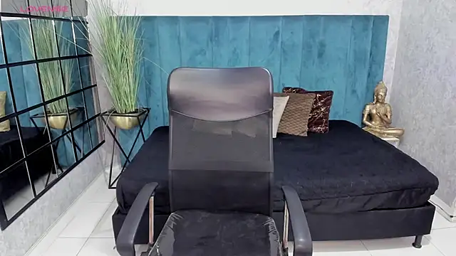 VictoriaaBlair online show from February 26, 7:24 pm