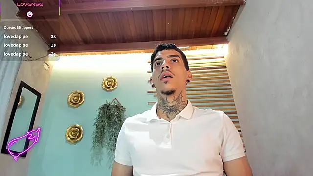 Snapshot of jharol_cardonaa chatting on October 12, 1:15 am jharol cardonaa online show from October 12, 1:15 am