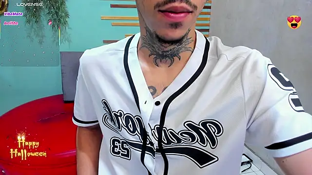 Snapshot of jharol_cardonaa chatting on October 24, 1:13 am jharol cardonaa online show from October 24, 1:13 am