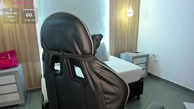 megara x  online show from December 5, 2:31 am