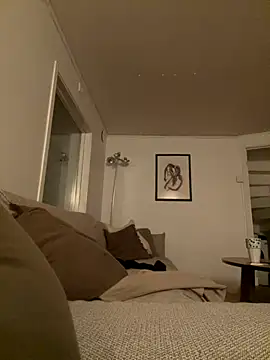 latina-pene online show from October 14, 4:52 pm