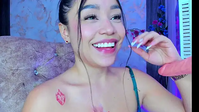 Snapshot of Eva_cutte chatting on April 29, 5:30 pm Eva cutte online show from April 29, 5:30 pm