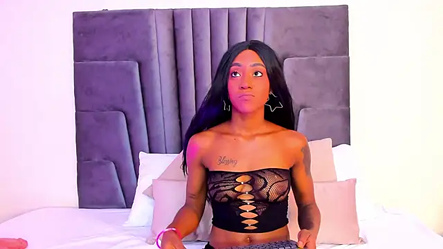 Leslie kourtrey  online show from September 25, 8:23 pm