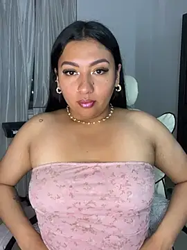 Issa Santana online show from July 1, 4:18 pm