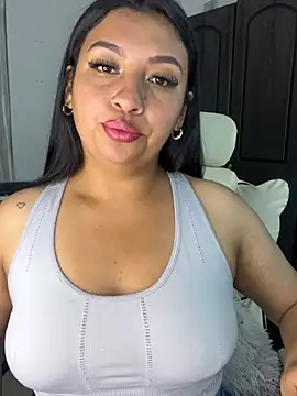 Issa Santana online show from July 10, 9:06 pm