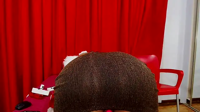 SexyBustyBoobs online show from November 13, 3:55 pm