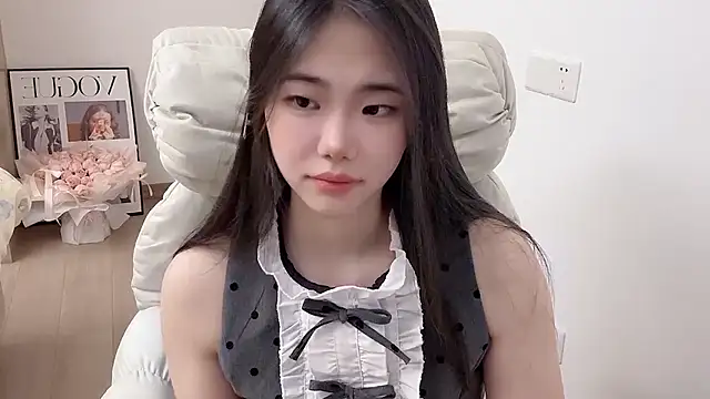 suki-1 online show from January 15, 8:52 am