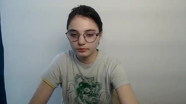 Snapshot of Sun_Shine__ chatting on February 23, 8:22 am Sun Shine online show from February 23, 8:22 am