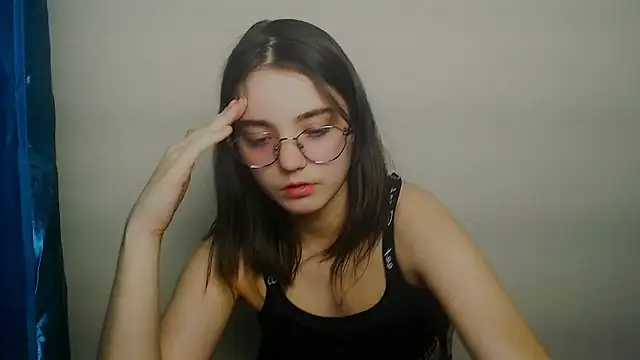 Snapshot of Sun_Shine__ chatting on April 16, 5:03 pm Sun Shine online show from April 16, 5:03 pm