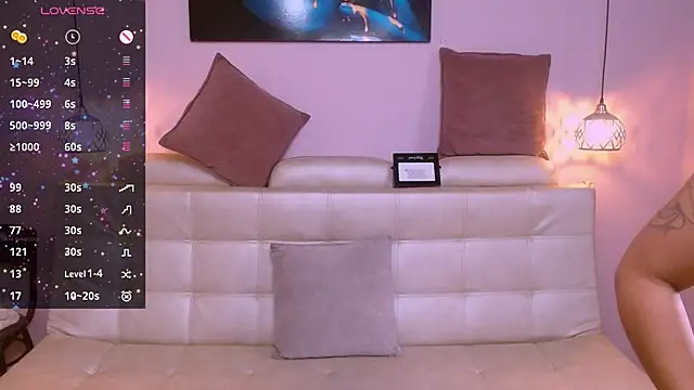 Sahamara 07 online show from May 2, 8:14 pm