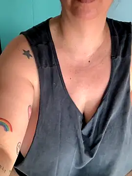 LupeLok online show from September 18, 4:53 pm