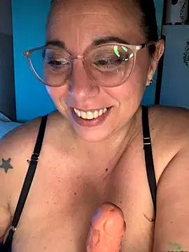 LupeLok online show from September 19, 4:58 am