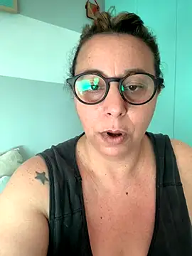 LupeLok online show from November 9, 6:50 pm