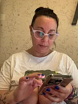 LupeLok online show from June 1, 5:14 pm