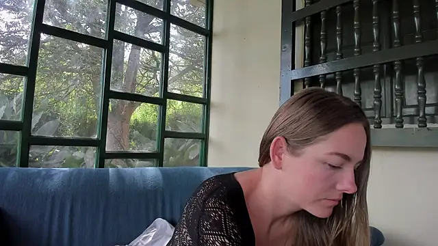 Snapshot of Angiehuston1 chatting on October 4, 2:15 pm Angiehuston1 online show from October 4, 2:15 pm