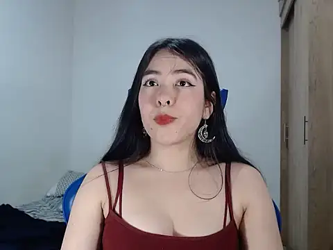 EloiseJun online show from November 2, 10:23 pm