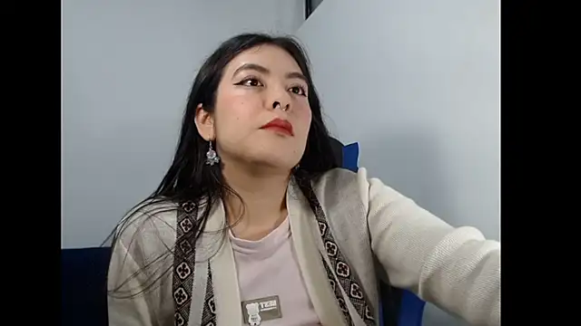 EloiseJun online show from June 16, 4:37 am