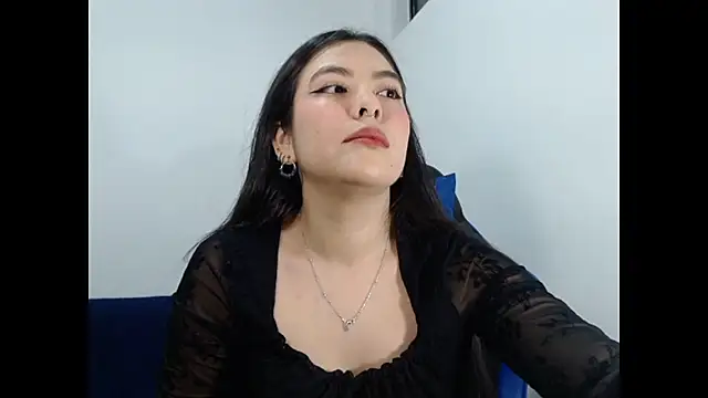 EloiseJun online show from June 26, 4:50 am
