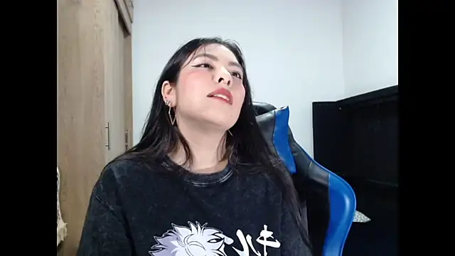 EloiseJun online show from July 5, 4:52 am