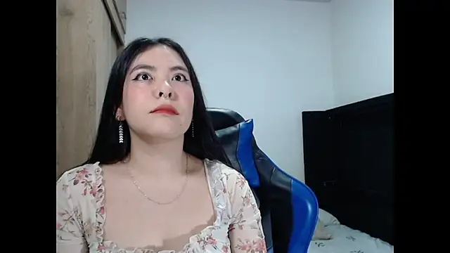 EloiseJun online show from July 19, 11:19 pm
