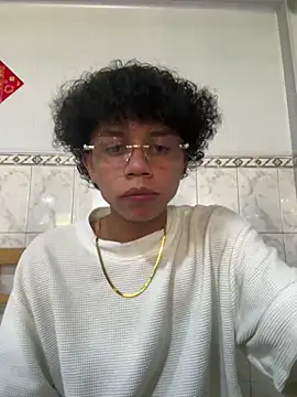 Snapshot of _taylor_black chatting on April 21, 6:55 pm taylor black online show from April 21, 6:55 pm