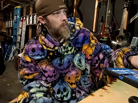 thejuicybacon online show from February 13, 7:15 am