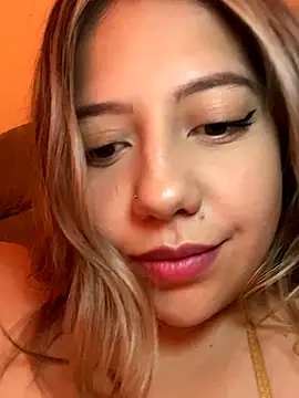 Snapshot of MissCat_ chatting on September 23, 3:09 am MissCat online show from September 23, 3:09 am