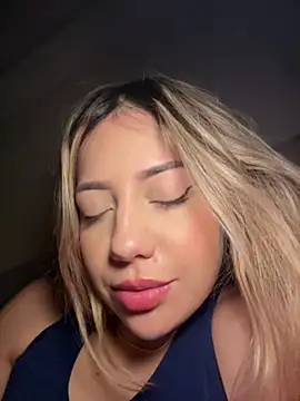 MissCat  online show from December 19, 3:02 am