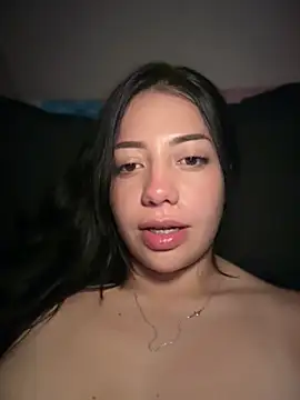 Snapshot of MissCat_ chatting on May 18, 4:07 am MissCat online show from May 18, 4:07 am