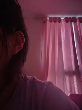 Snapshot of MissCat_ chatting on May 24, 1:27 pm MissCat online show from May 24, 1:27 pm