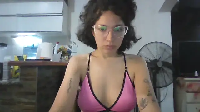 loliporomero online show from October 24, 2:08 am