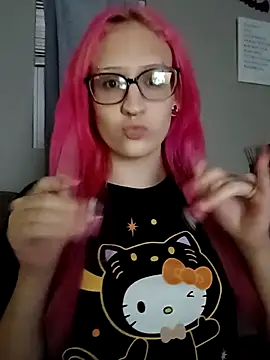 Snapshot of spoiledprincess4 chatting on October 20, 4:35 am spoiledprincess4 online show from October 20, 4:35 am