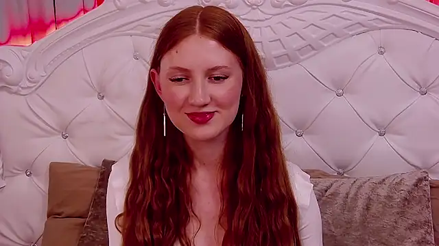 Snapshot of SaraMoor chatting on October 21, 4:30 pm SaraMoor online show from October 21, 4:30 pm