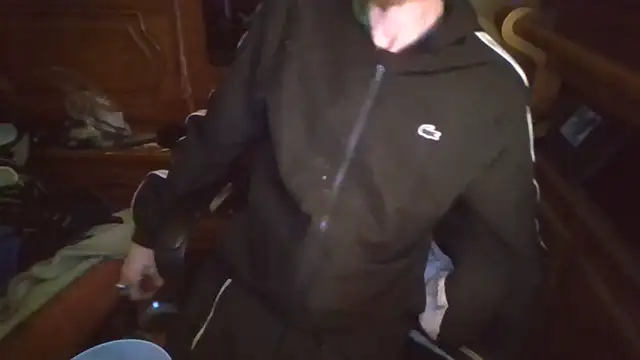 zipman92 online show from December 22, 5:54 pm