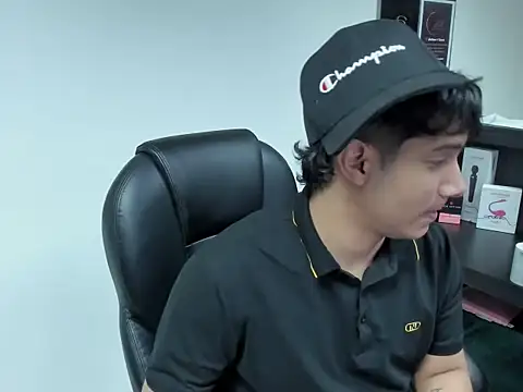 Jhosepmen online show from February 22, 8:02 am