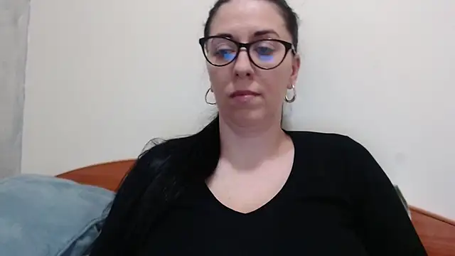 jollene online show from March 6, 2:35 pm