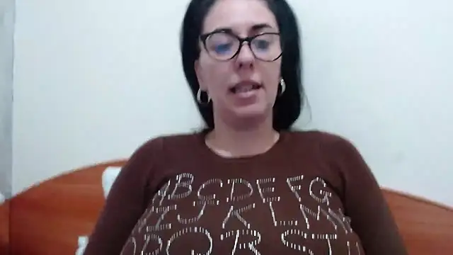 jollene online show from March 28, 1:33 pm