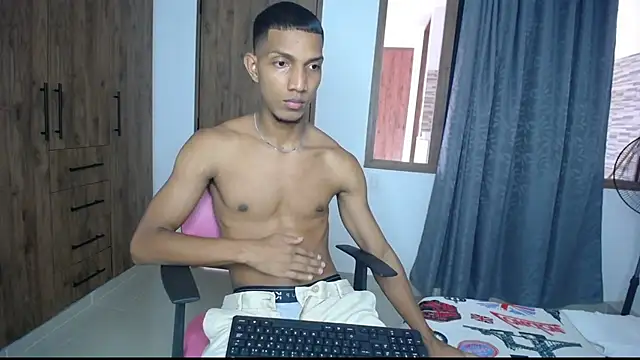 miguelmarcus online show from October 3, 5:54 pm