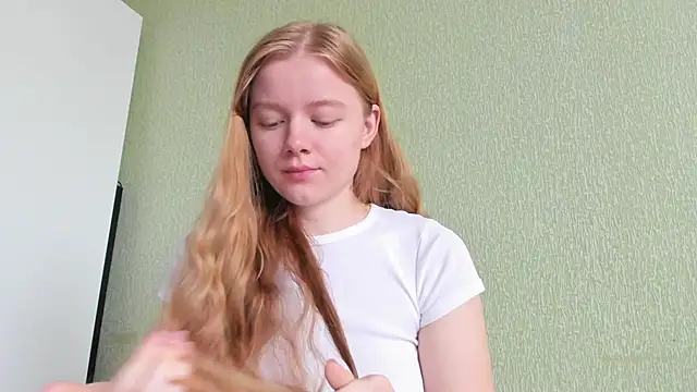 Snapshot of Eva_yamioka chatting on October 12, 5:17 am Eva yamioka online show from October 12, 5:17 am