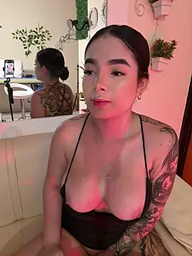 Snapshot of Amy_ruizz chatting on April 9, 9:58 am Amy ruizz online show from April 9, 9:58 am