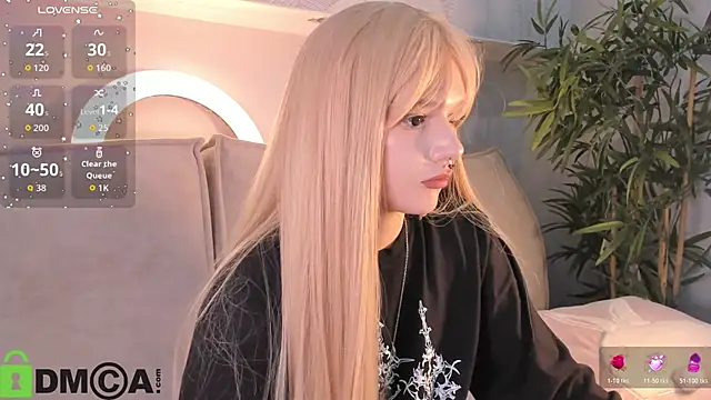 Molly Platt online show from January 15, 9:14 am