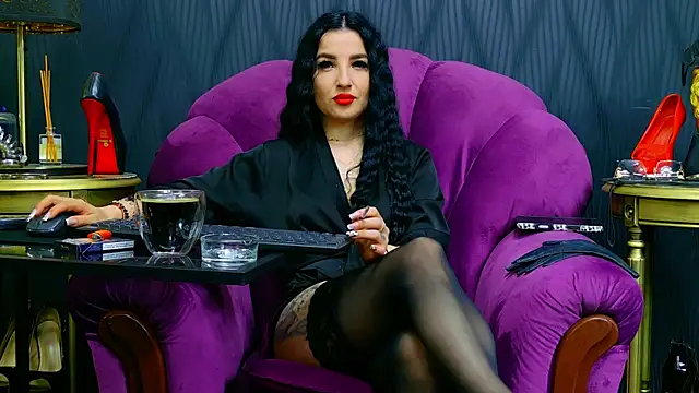 VivianReeve online show from May 25, 12:44 pm