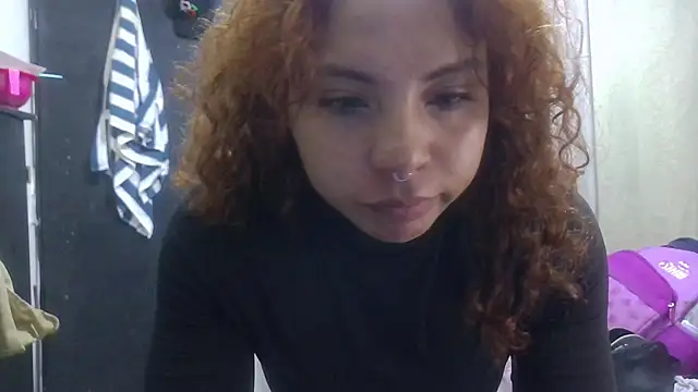 Snapshot of VioletV chatting on July 7, 3:42 am VioletV online show from July 7, 3:42 am