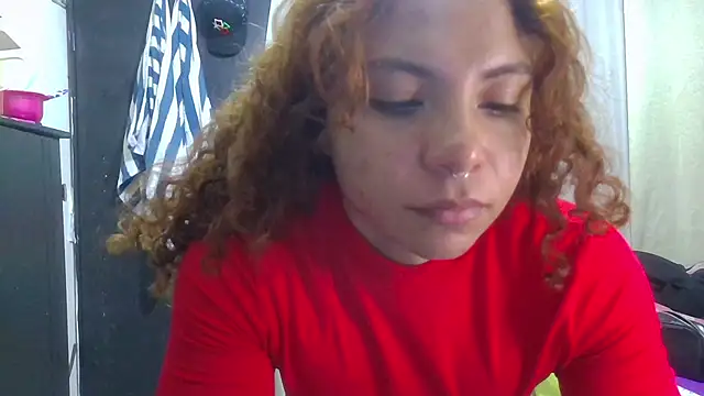Snapshot of VioletV chatting on July 25, 2:20 am VioletV online show from July 25, 2:20 am