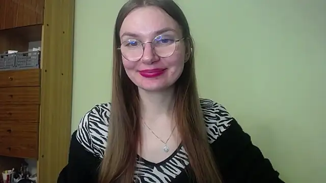 LooveELLYx online show from December 2, 6:21 pm