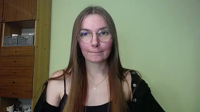 LooveELLYx online show from December 9, 2:39 pm