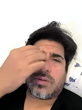 Snapshot of gonzalo22149 chatting on December 22, 6:21 am gonzalo22149 online show from December 22, 6:21 am