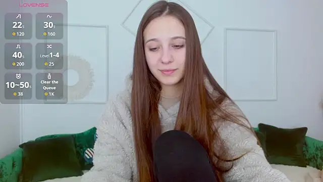 Little cherryy   online show from October 11, 7:07 am